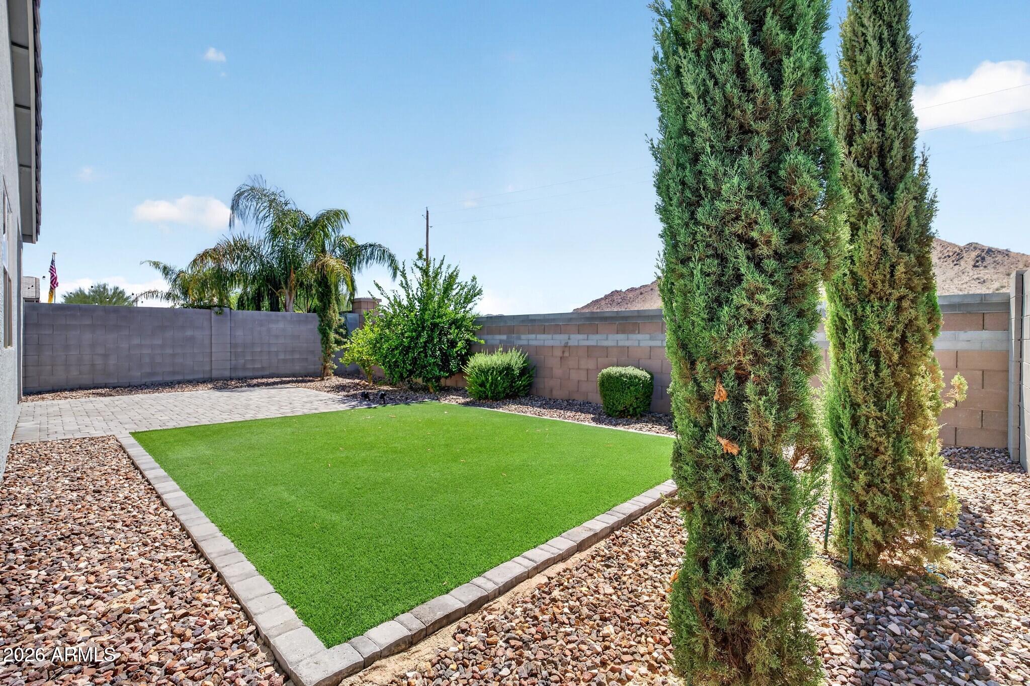 33908 N BEEBLOSSOM Trail