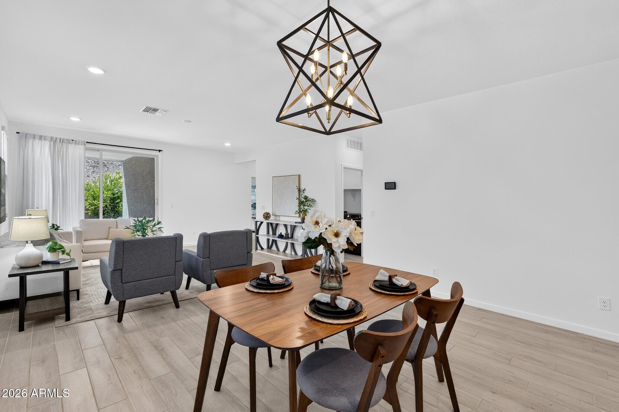 33908 N BEEBLOSSOM Trail