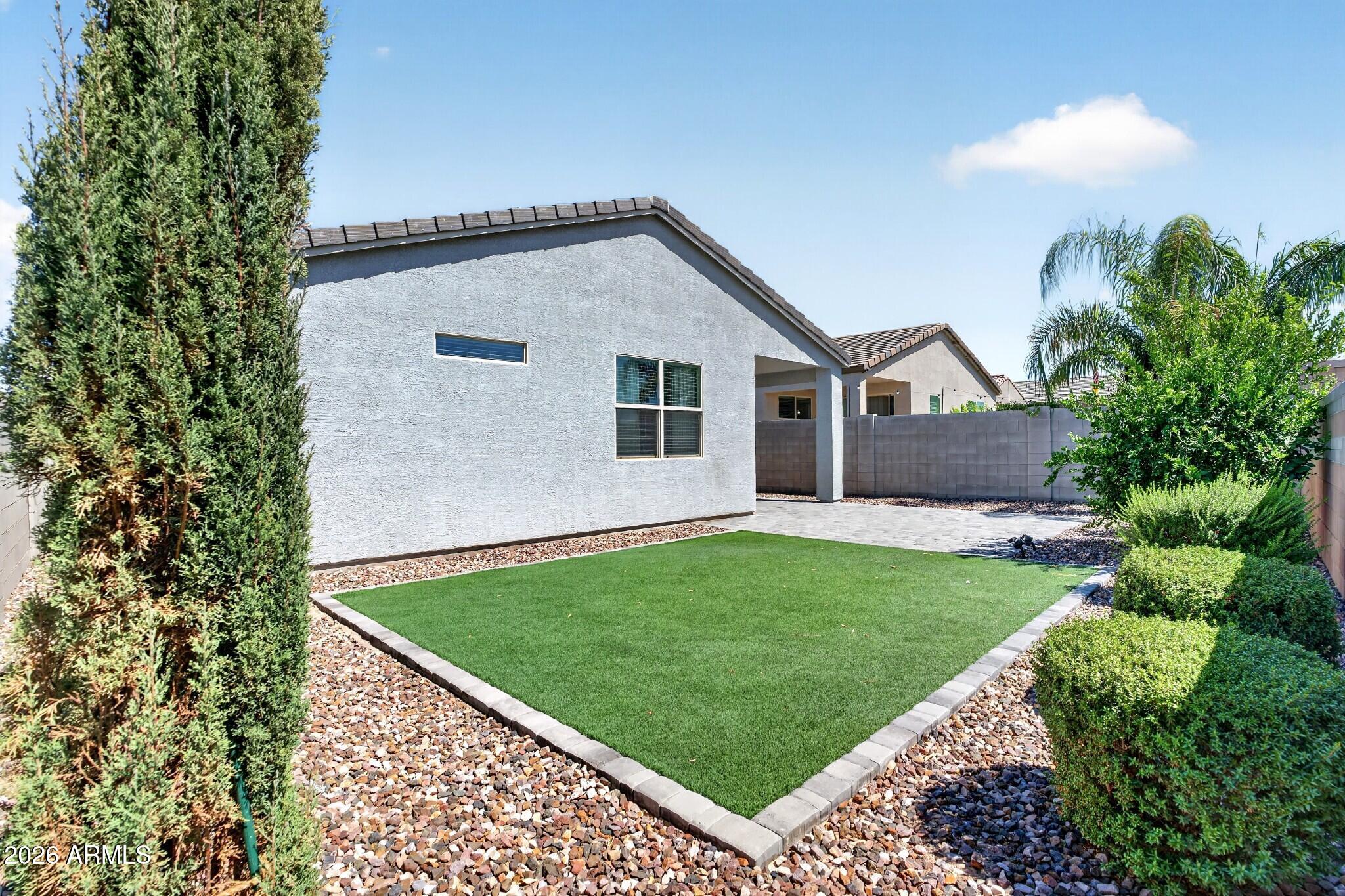 33908 N BEEBLOSSOM Trail