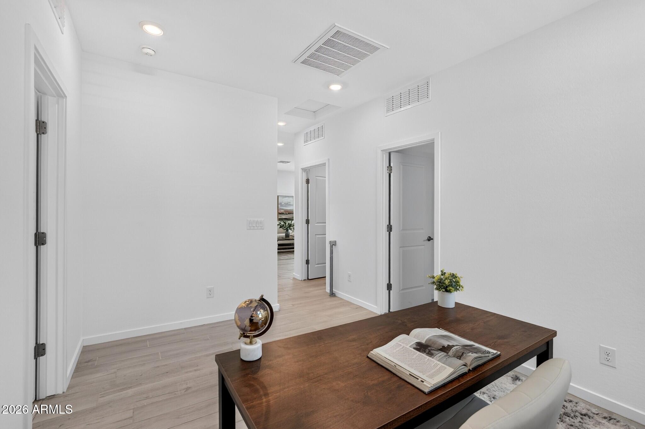 33908 N BEEBLOSSOM Trail
