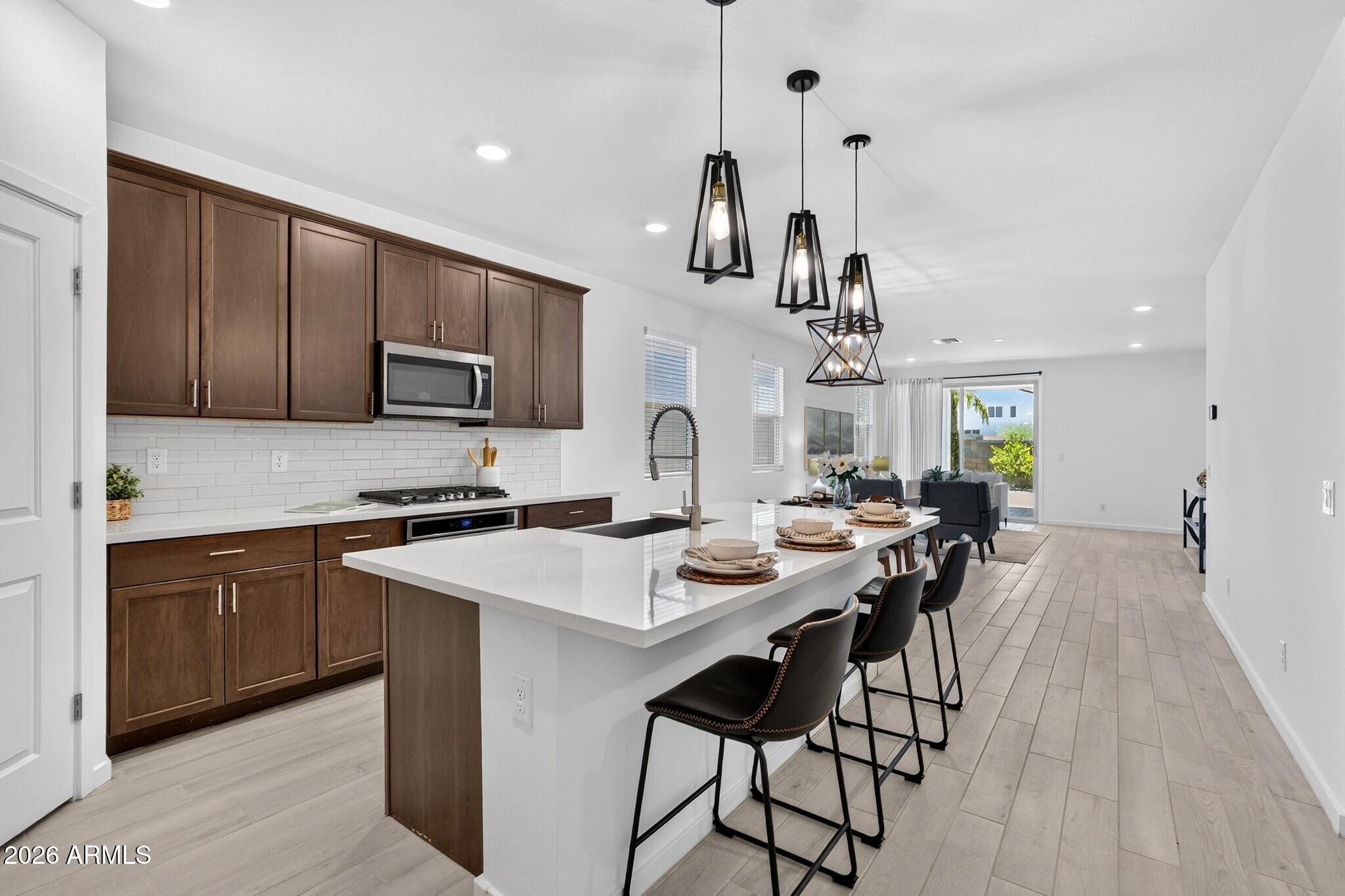 33908 N BEEBLOSSOM Trail