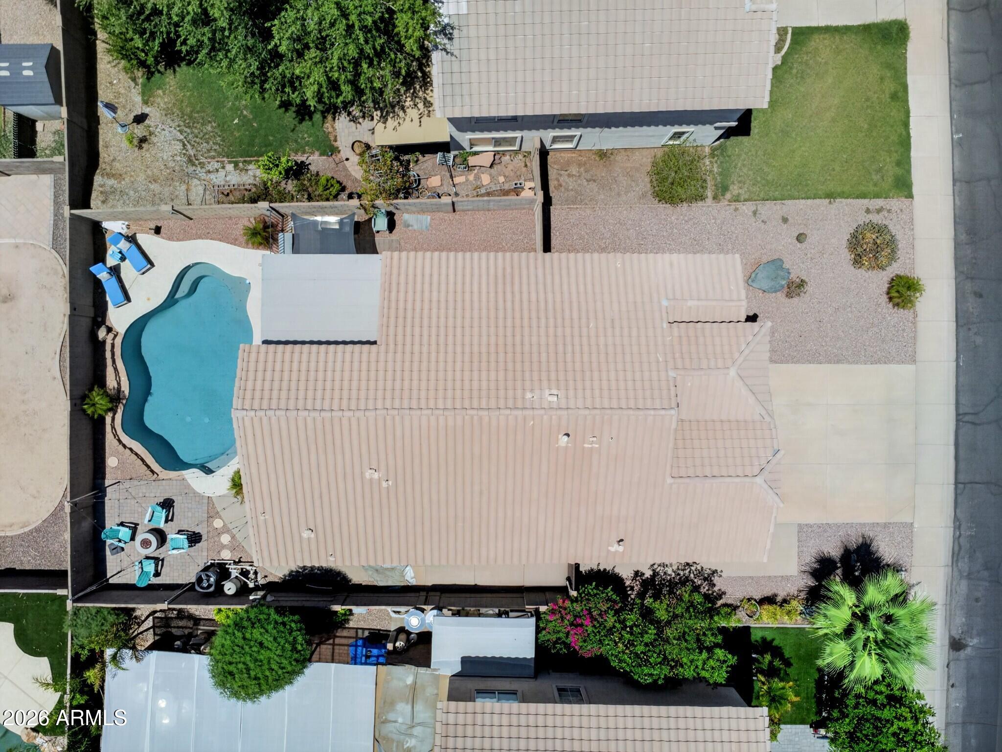 2553 E JASPER Drive