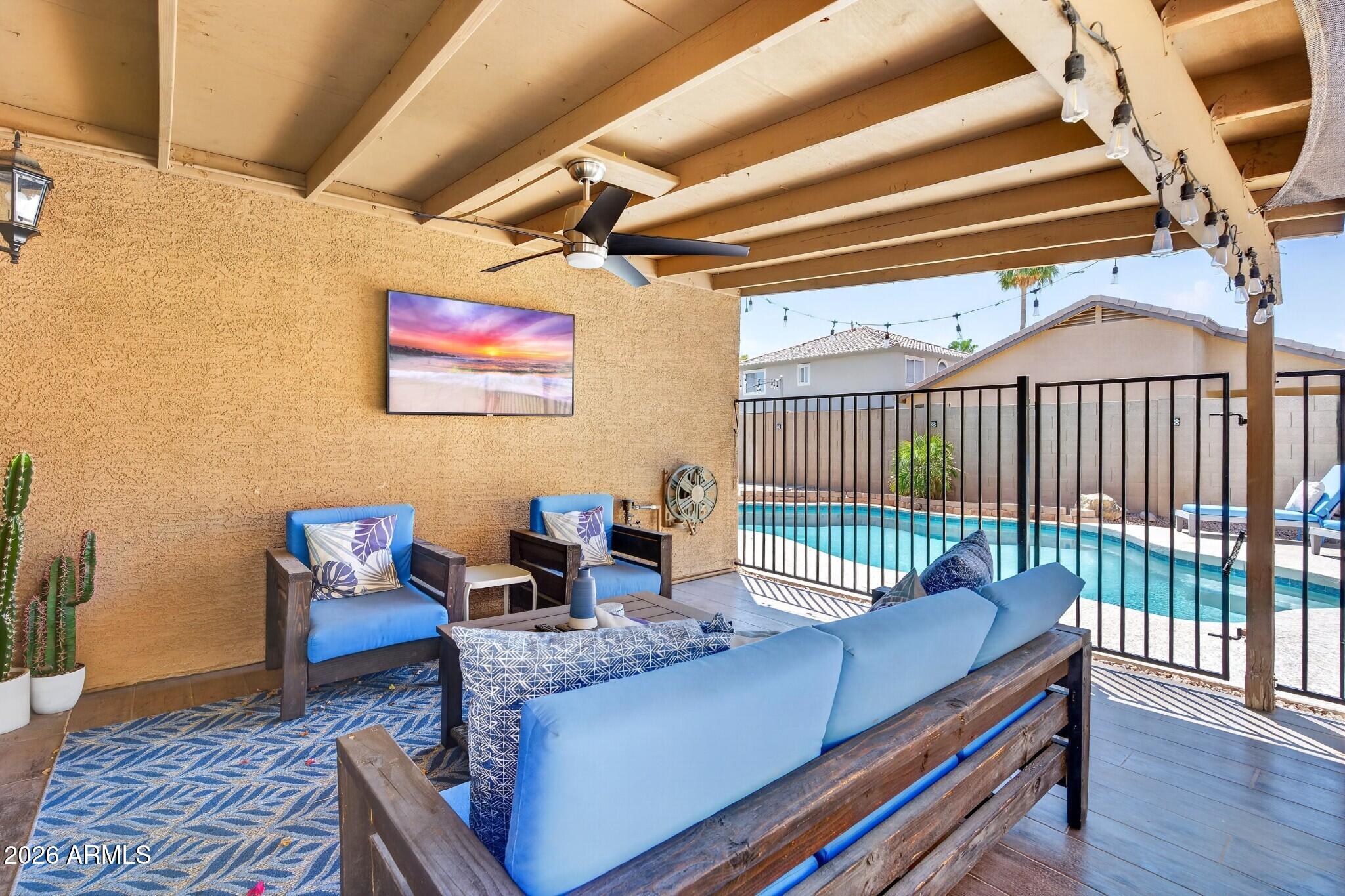 2553 E JASPER Drive