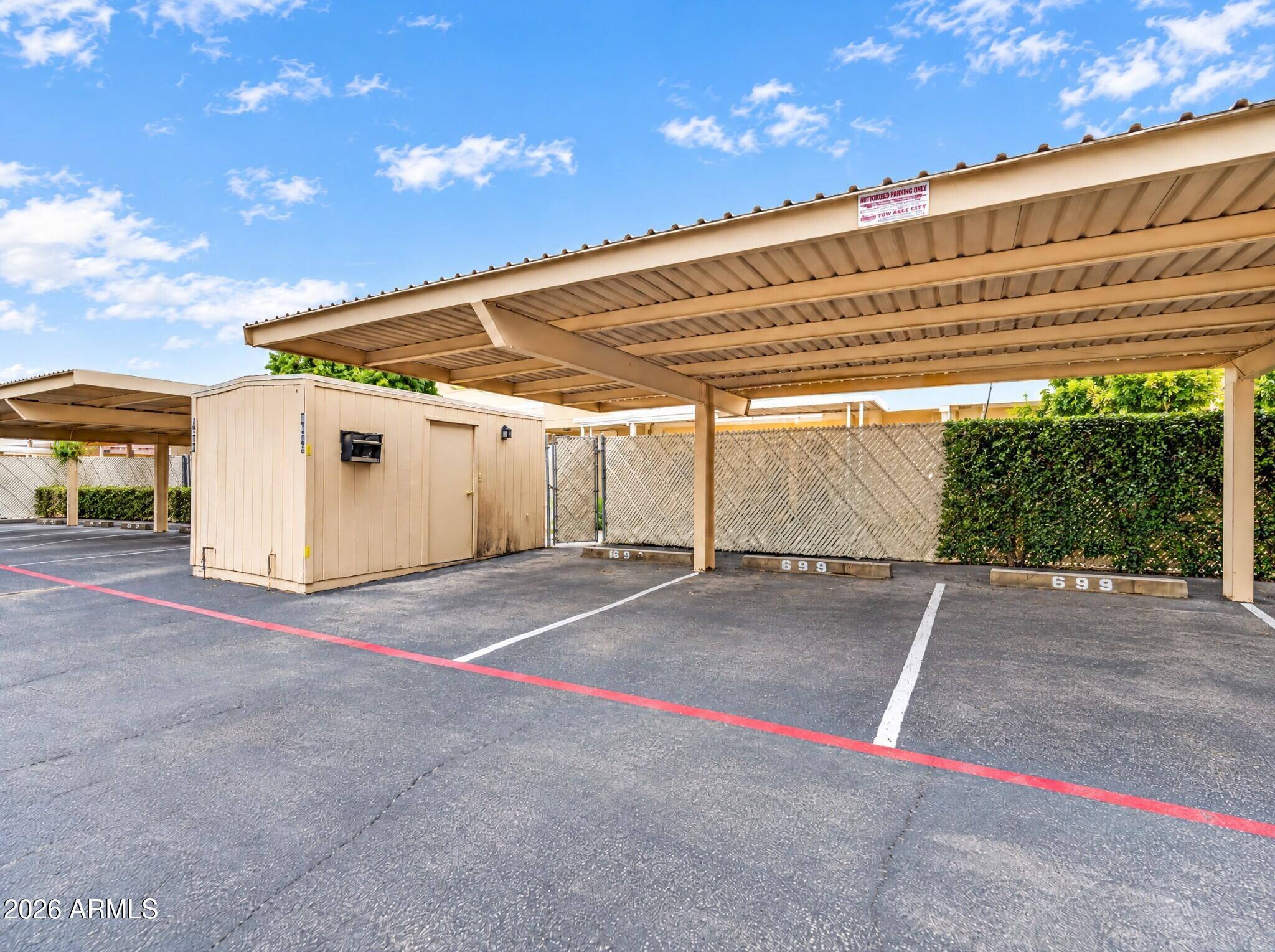 1609 E MALIBU Drive