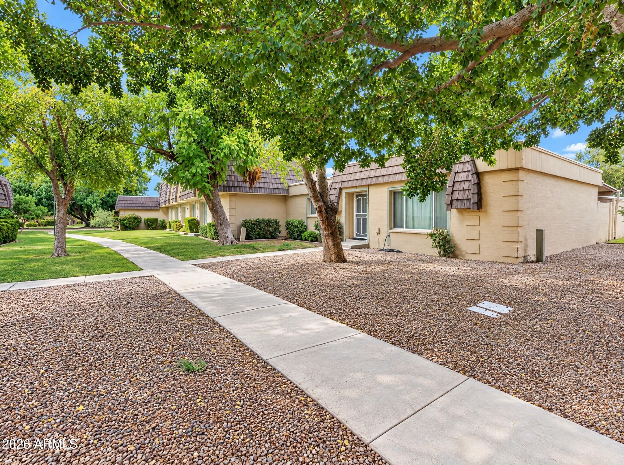 1609 E MALIBU Drive
