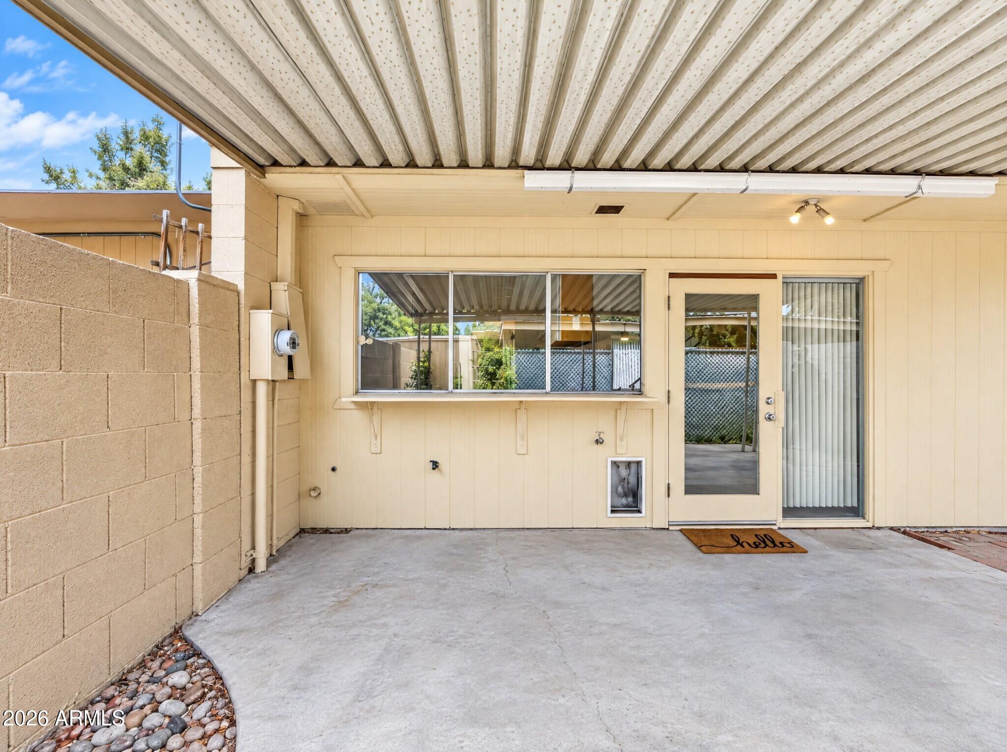 1609 E MALIBU Drive