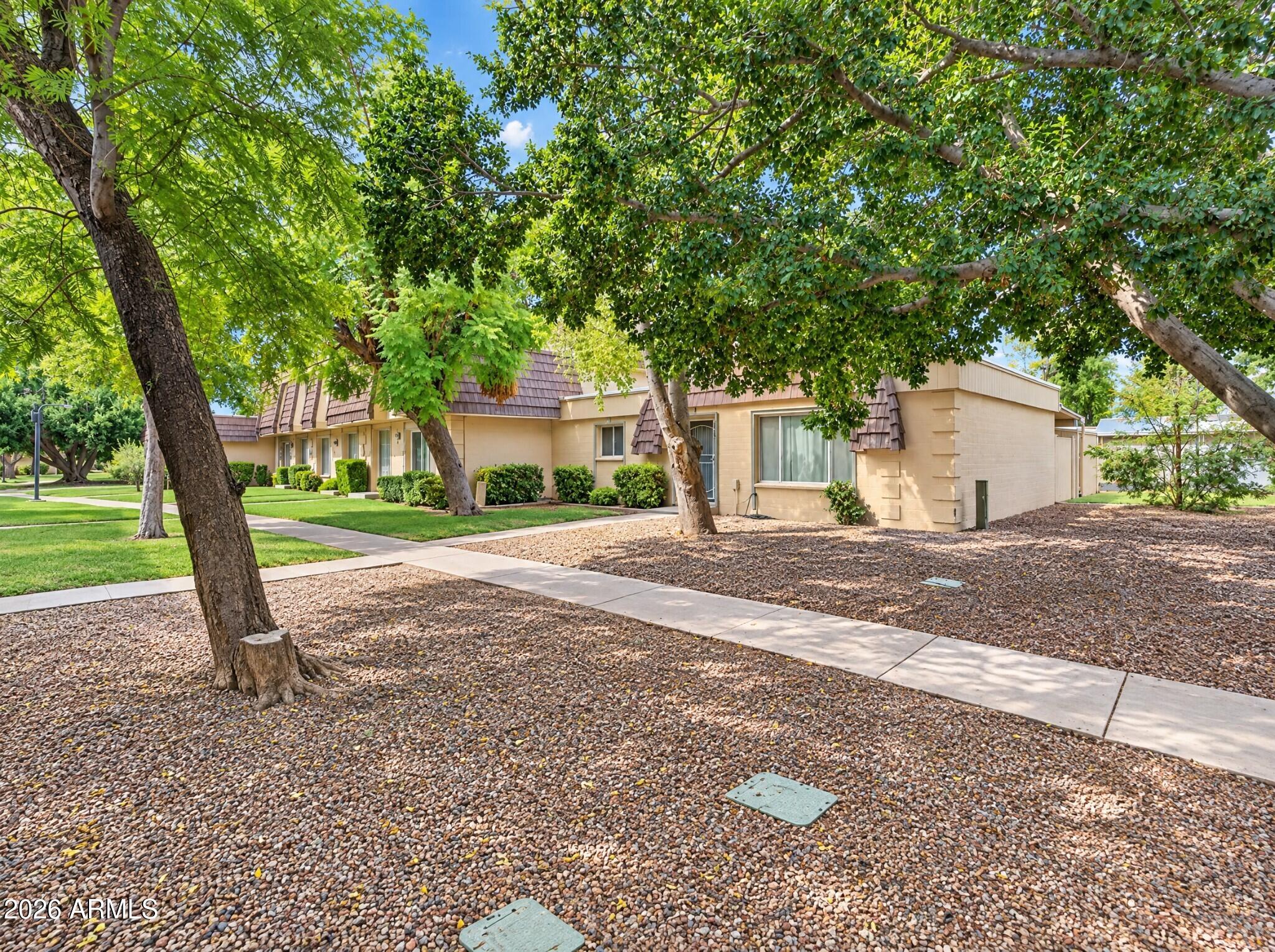 1609 E MALIBU Drive