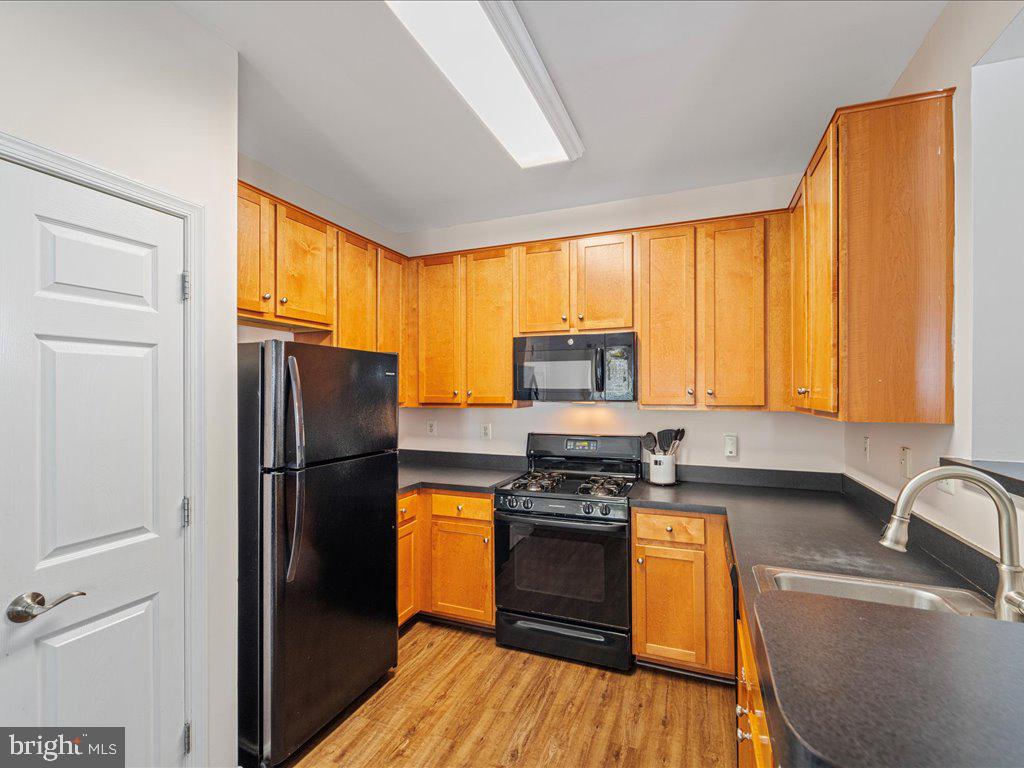 4850 Eisenhower Ave #109