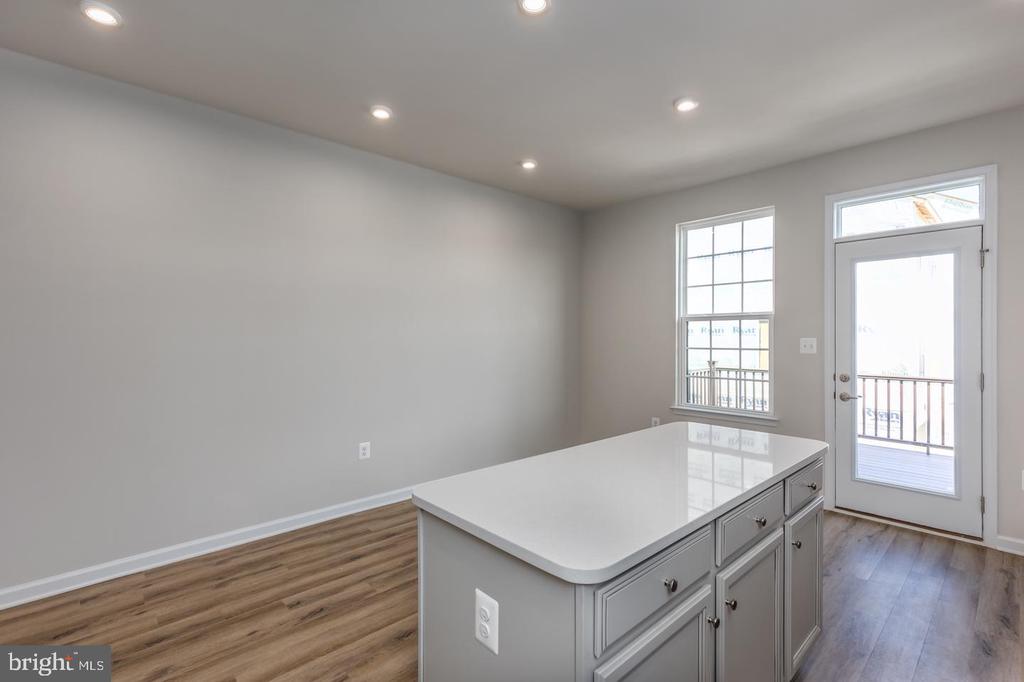 1111 RAMPART DR