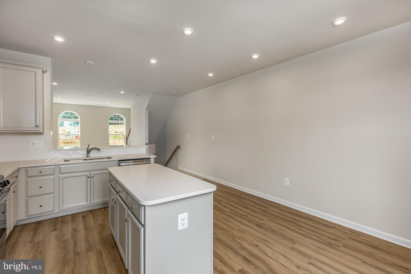 1111 RAMPART DR