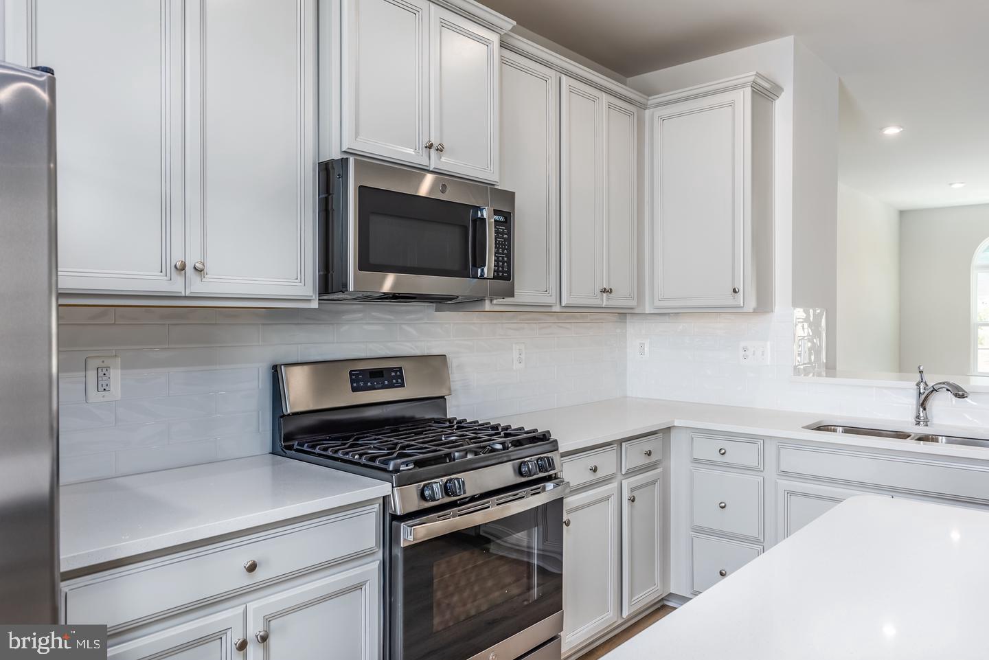 1111 RAMPART DR