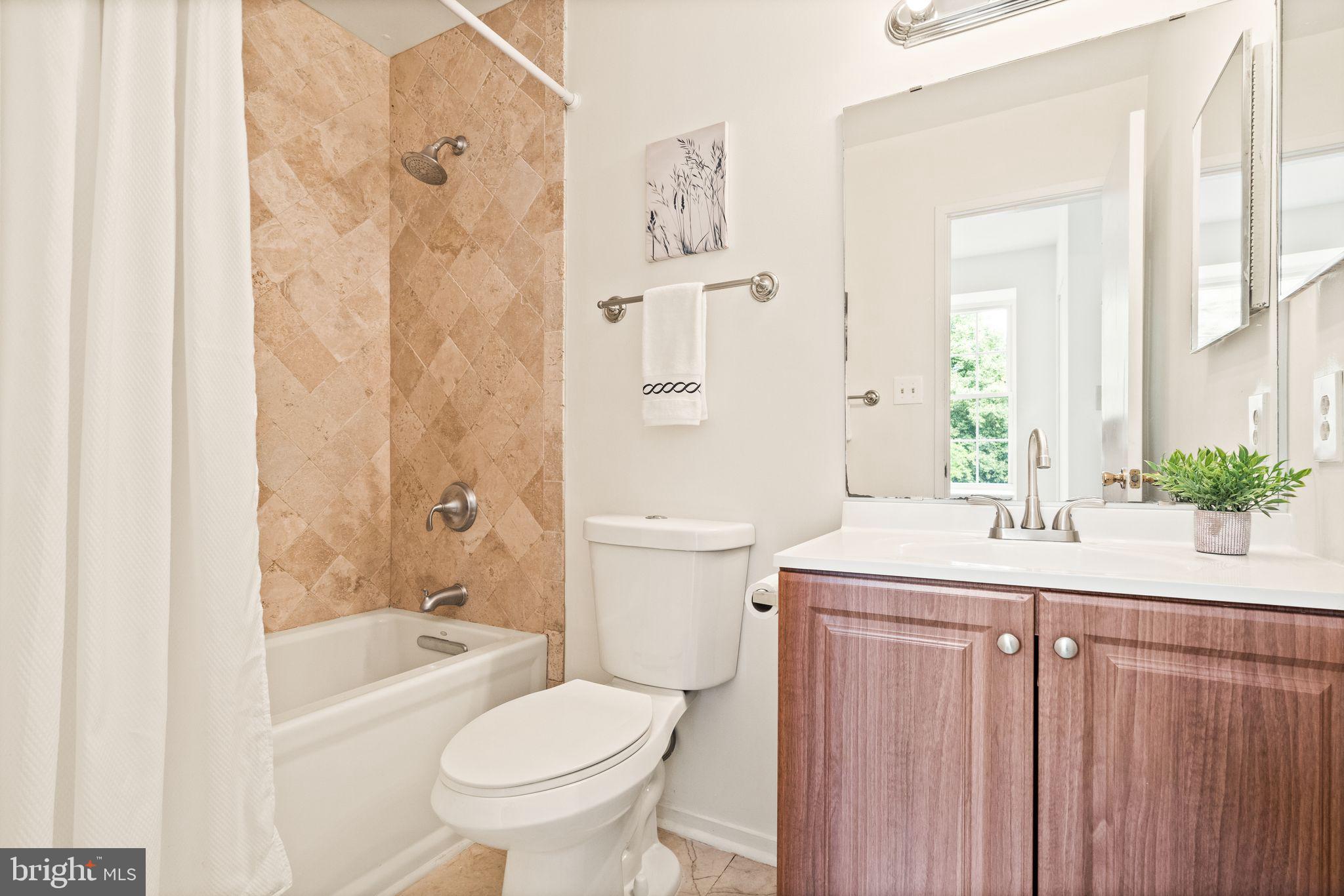 5836 BRIDGETOWN COURT Unit: 32