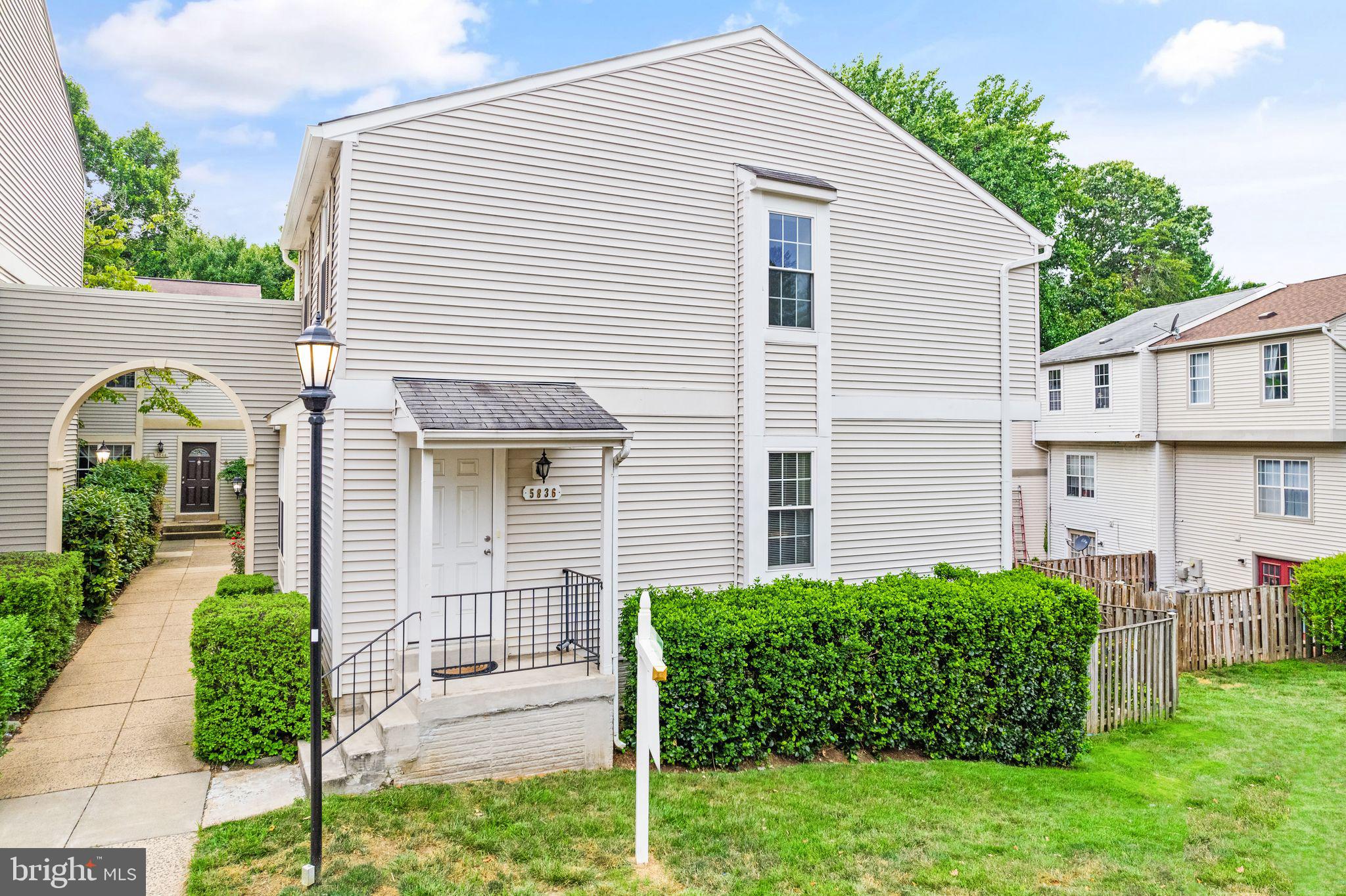 5836 BRIDGETOWN COURT Unit: 32