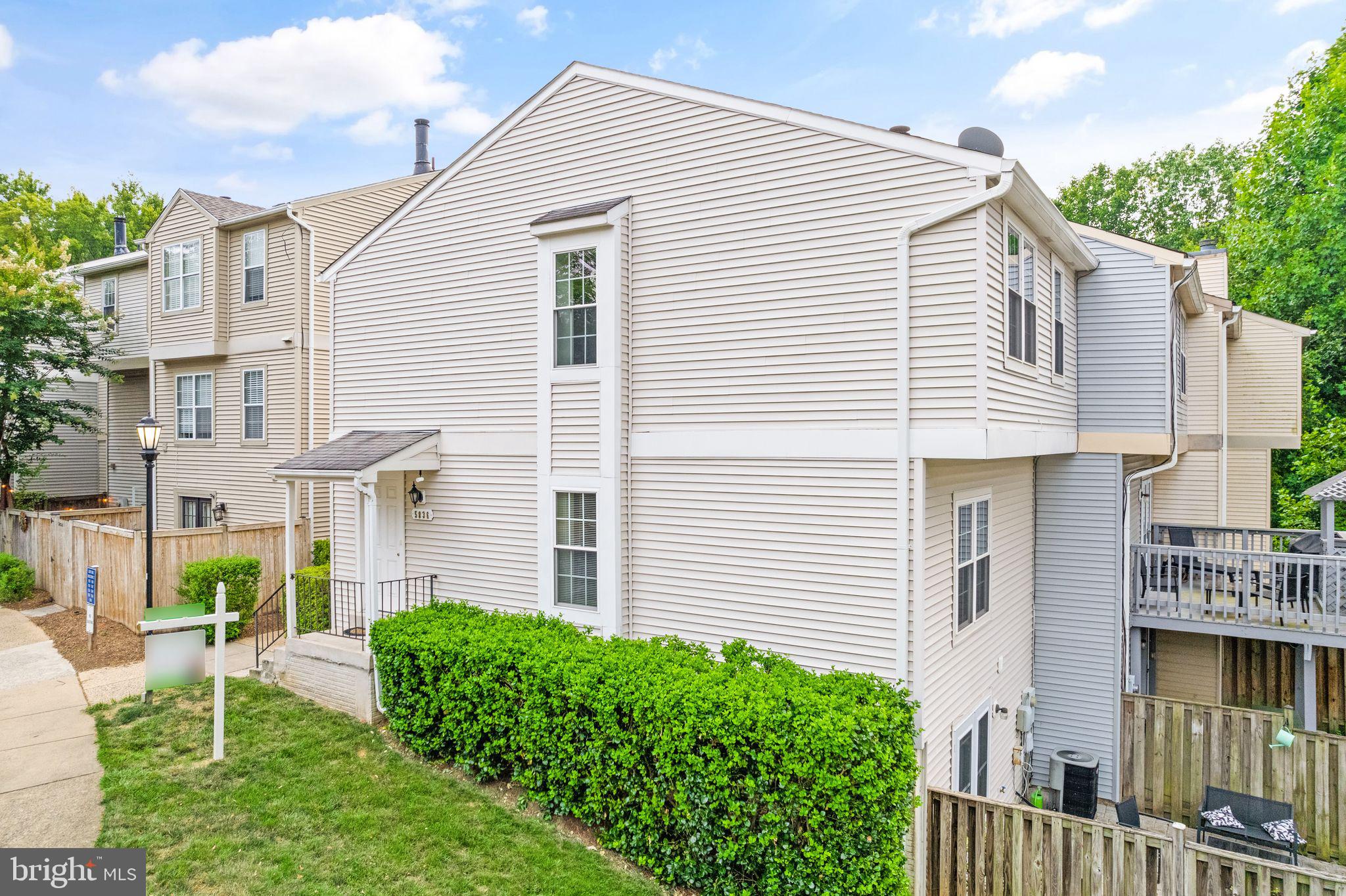 5836 BRIDGETOWN COURT Unit: 32