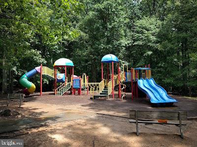 5836 BRIDGETOWN COURT Unit: 32