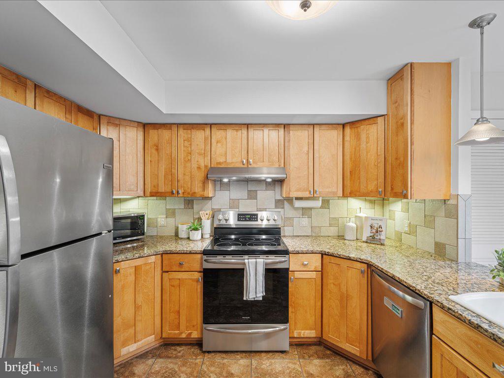 11942 Escalante Ct