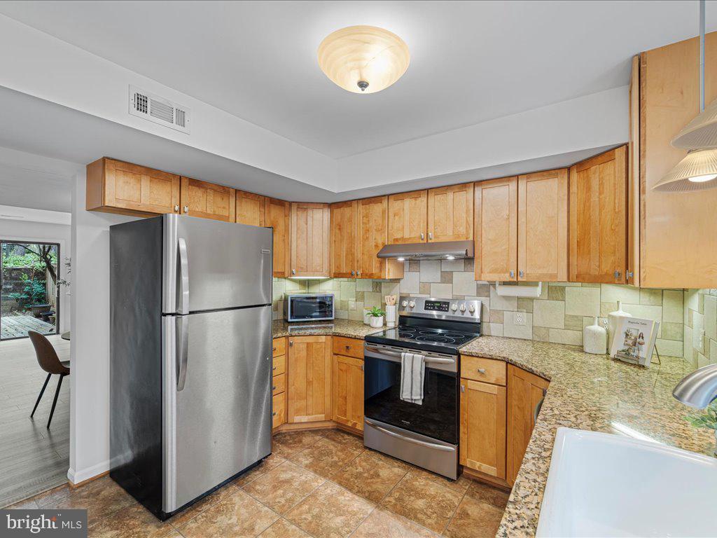 11942 Escalante Ct