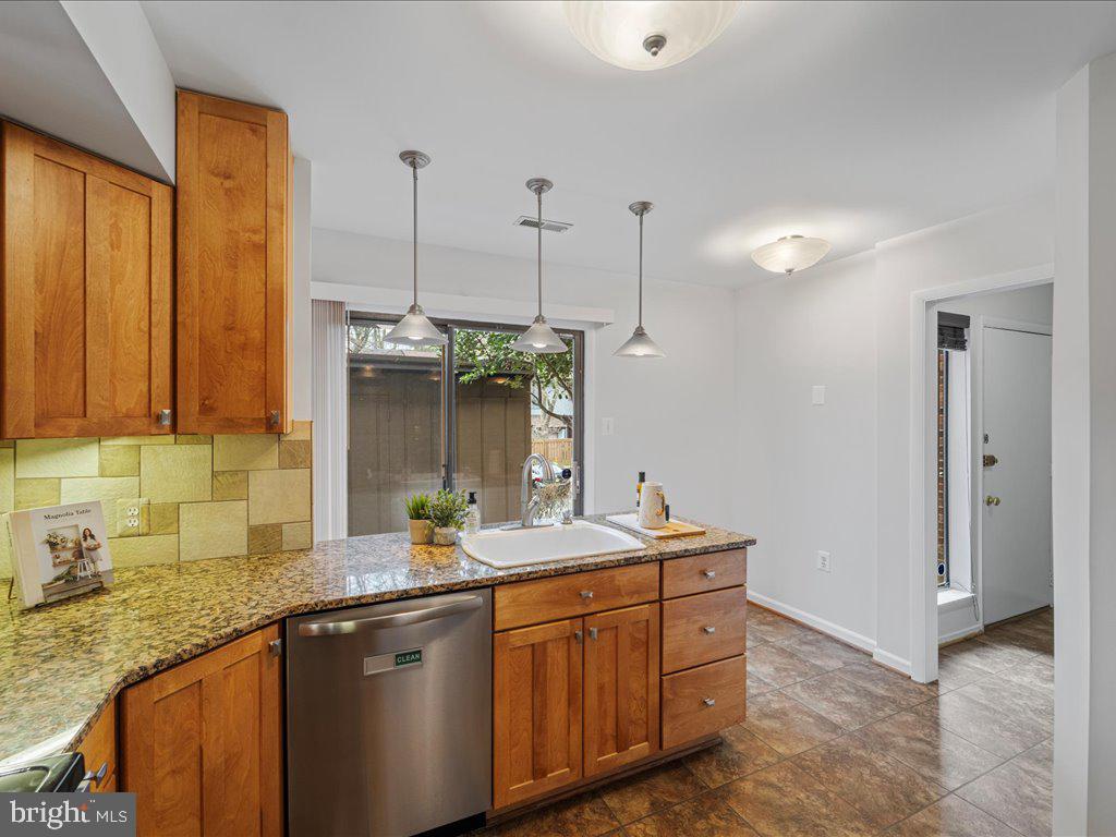 11942 Escalante Ct