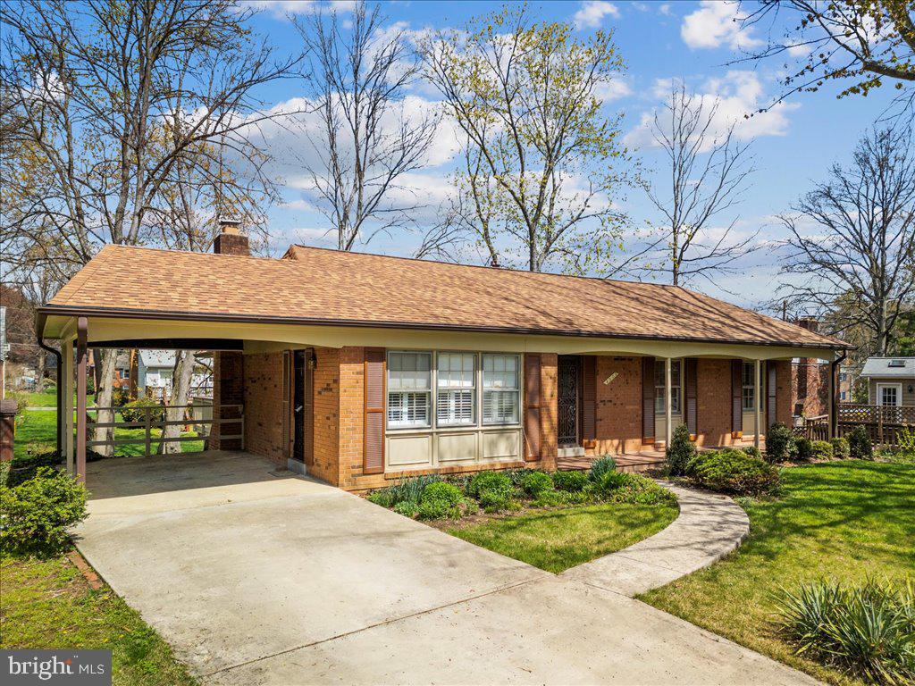 4502 Hadrian Ct