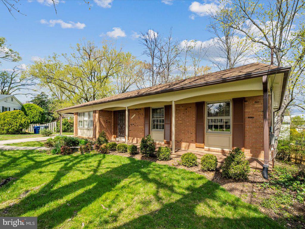 4502 Hadrian Ct