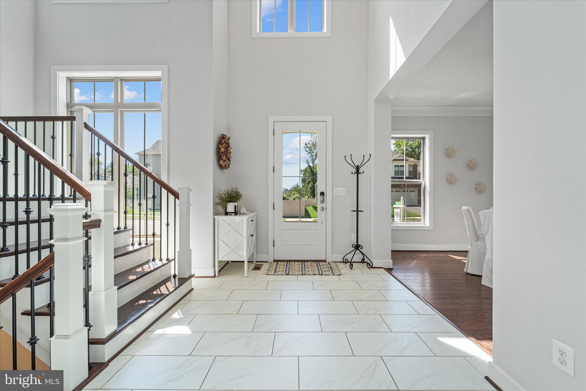 13064 Amber Dell Ct
