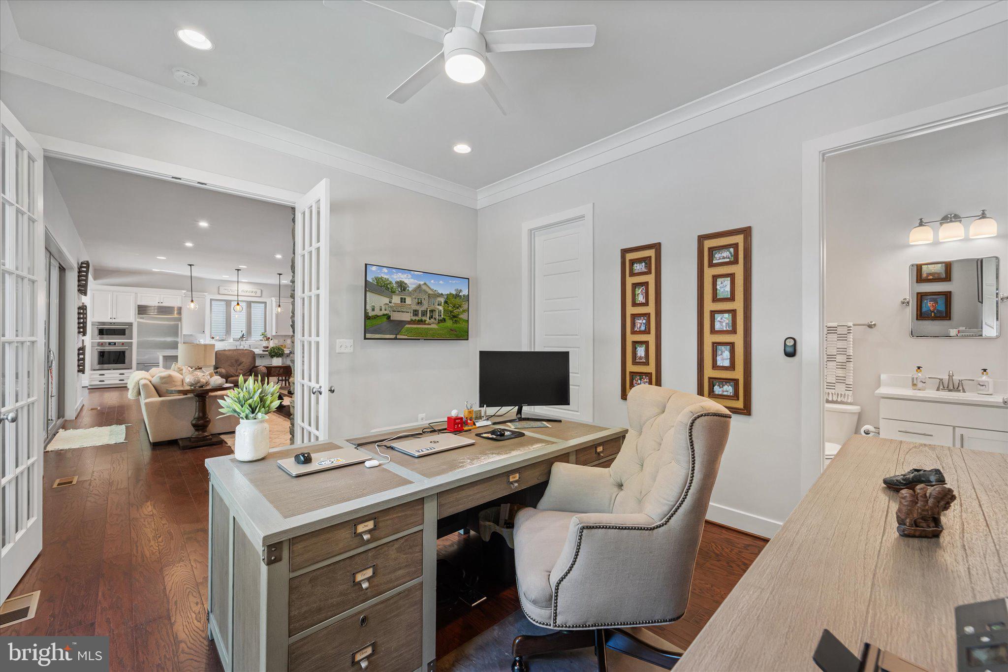 13064 Amber Dell Ct