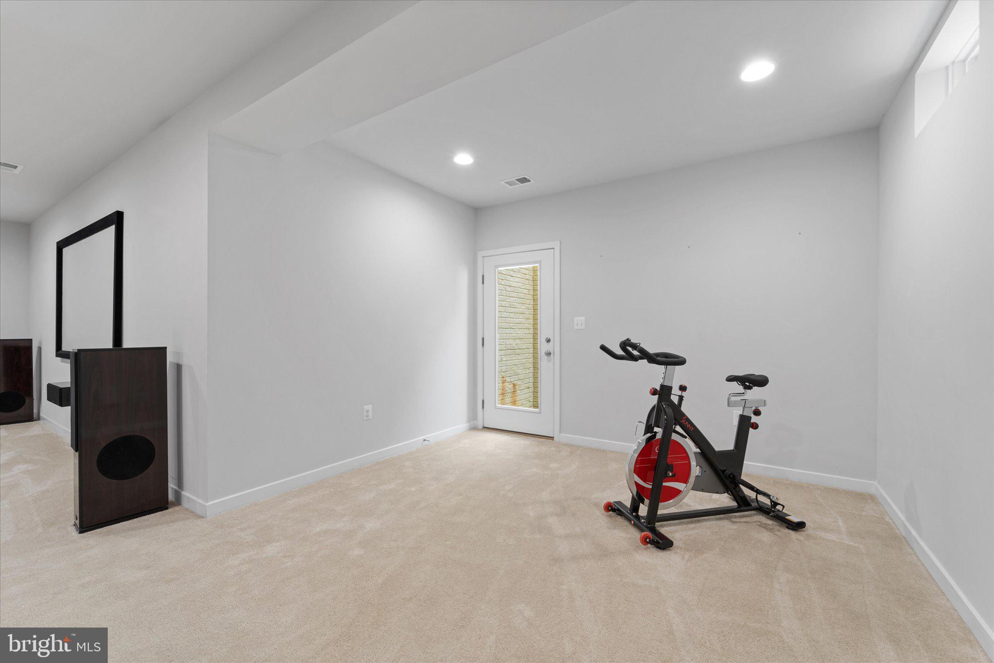 13064 Amber Dell Ct