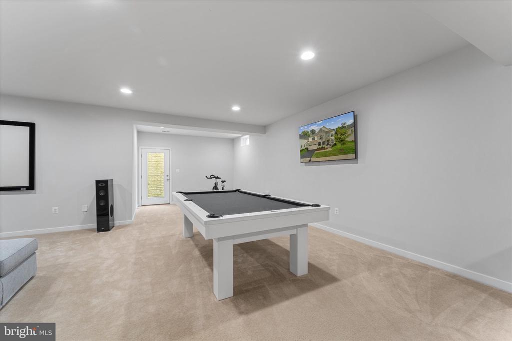 13064 Amber Dell Ct