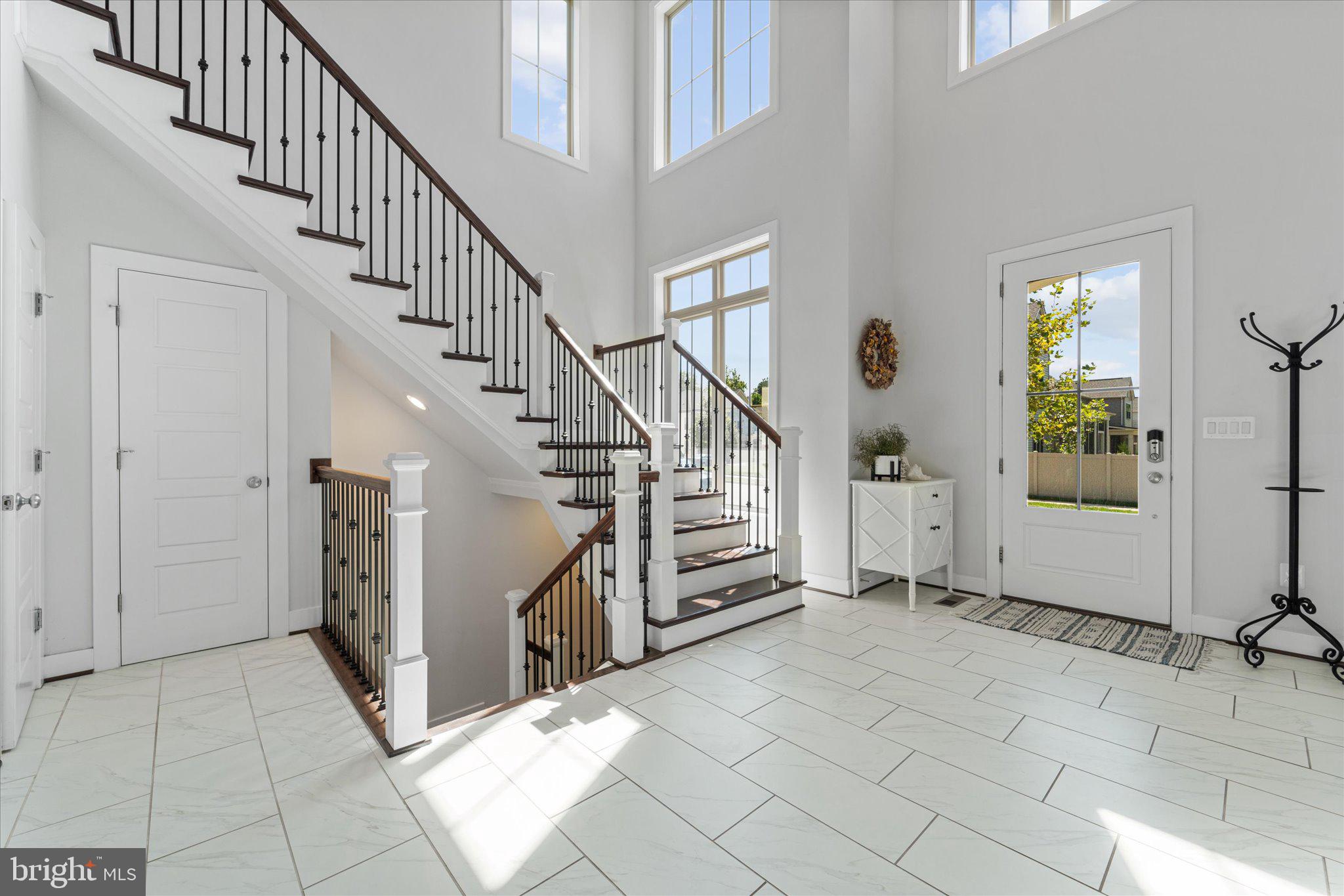 13064 Amber Dell Ct