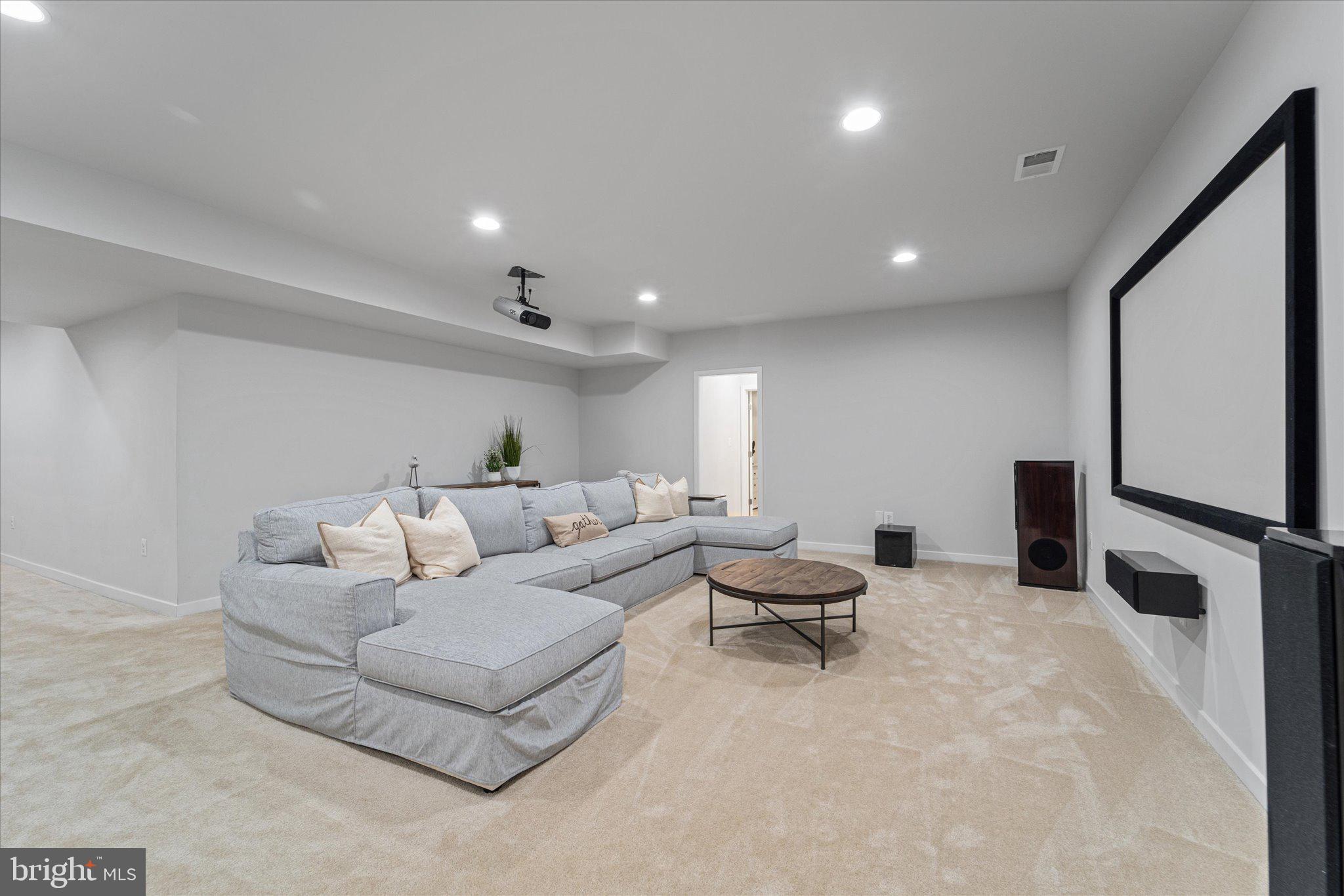 13064 Amber Dell Ct