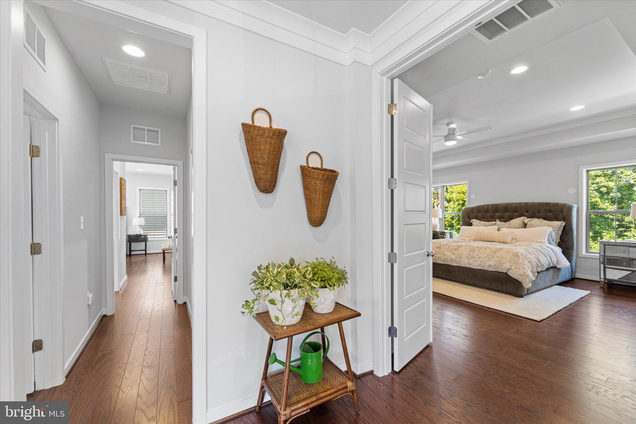 13064 Amber Dell Ct
