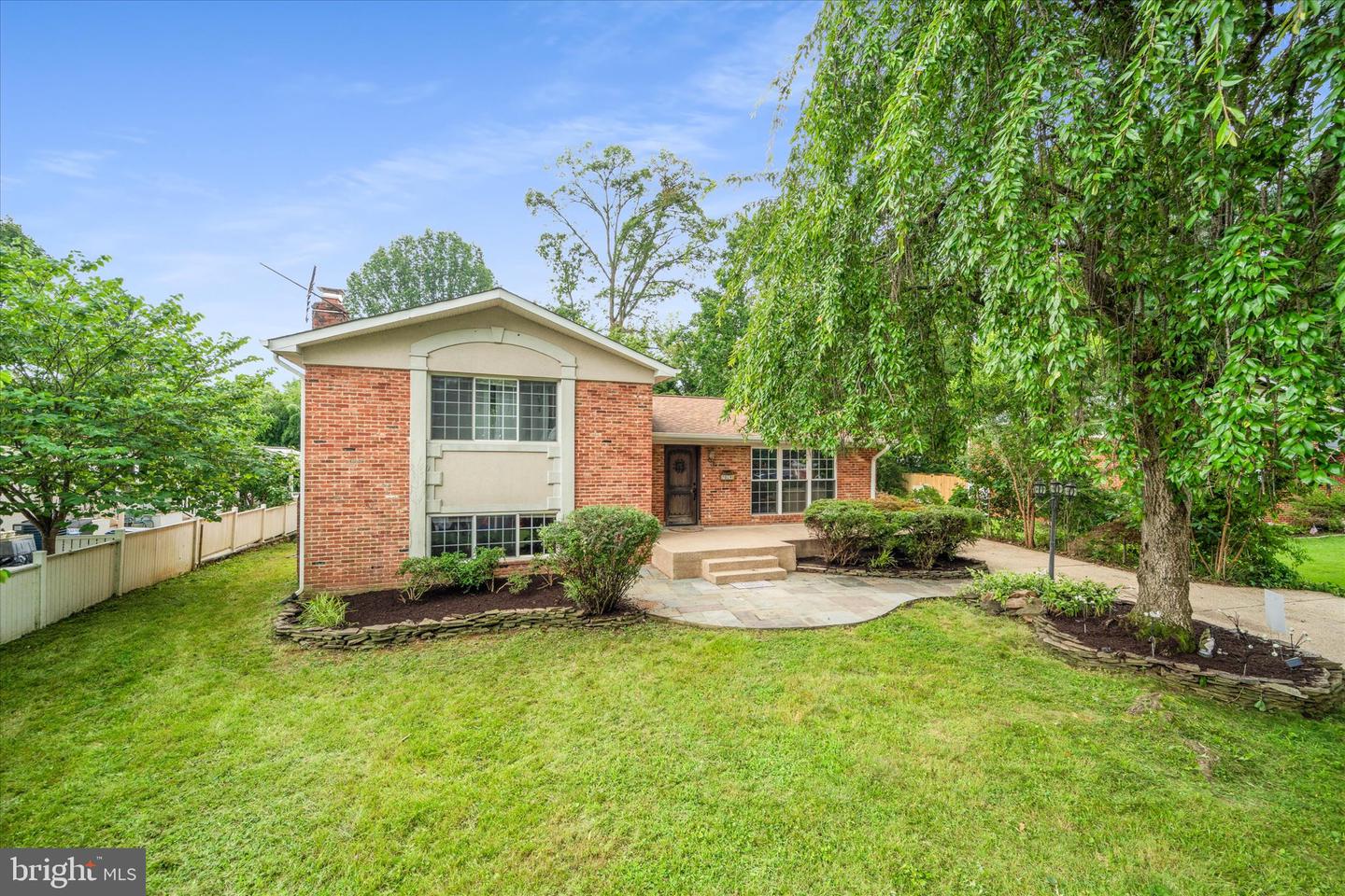 7019 Roundtree Rd