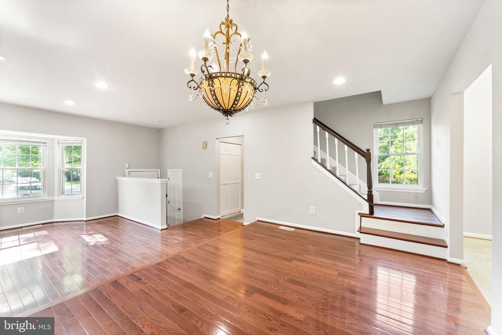 3618 BUCKEYE CT