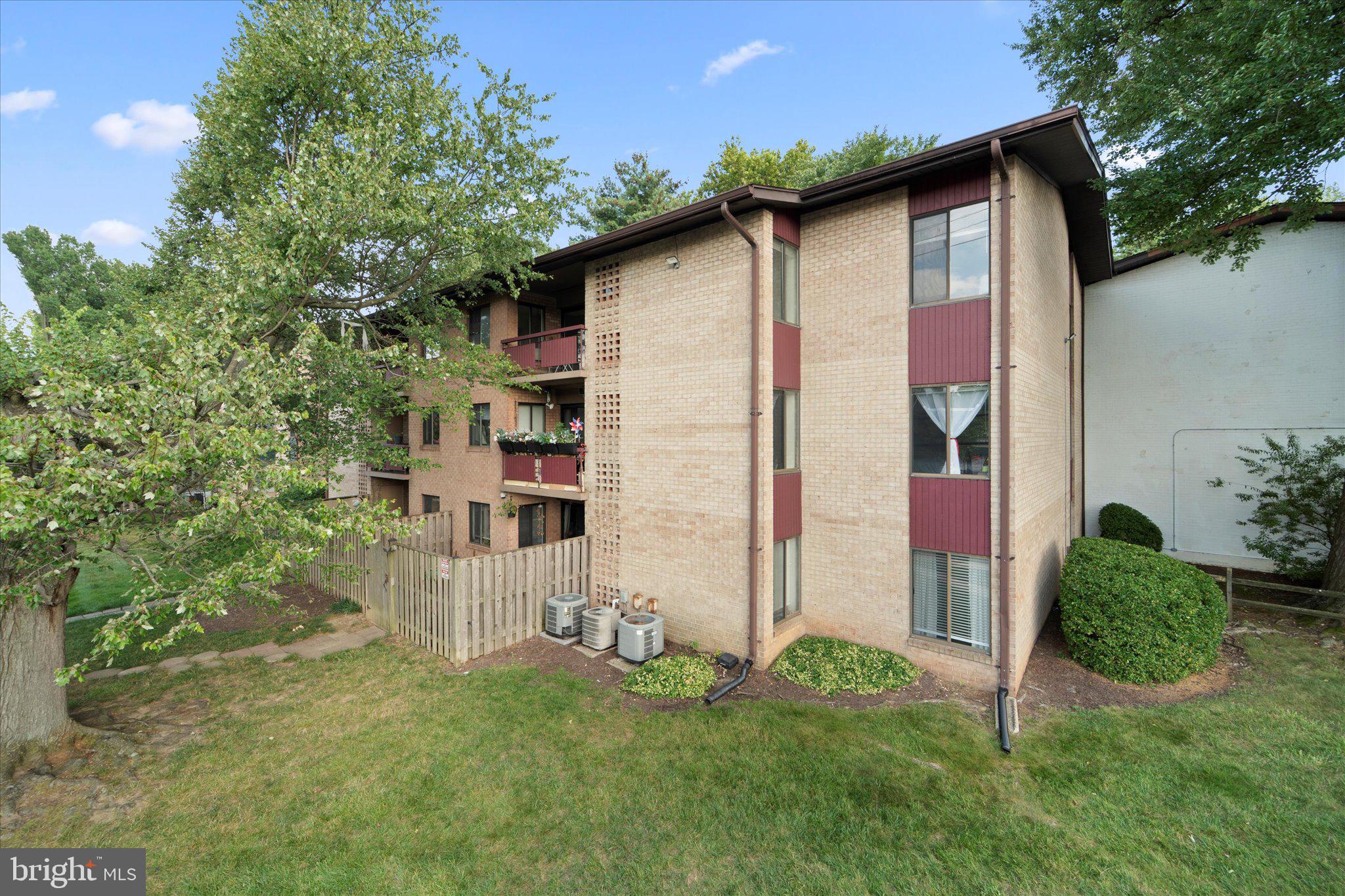 7613 Lee Hwy #302