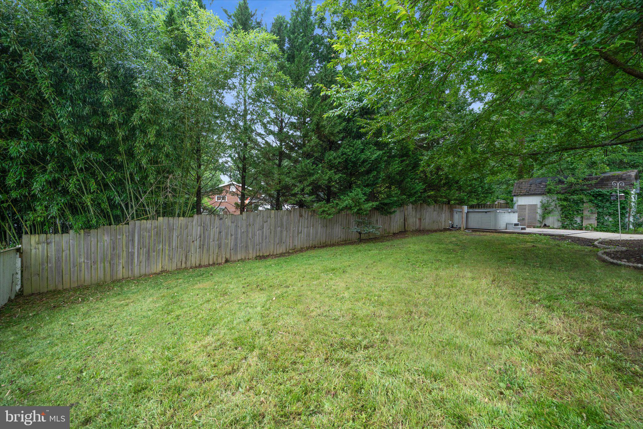 7019 Roundtree Rd