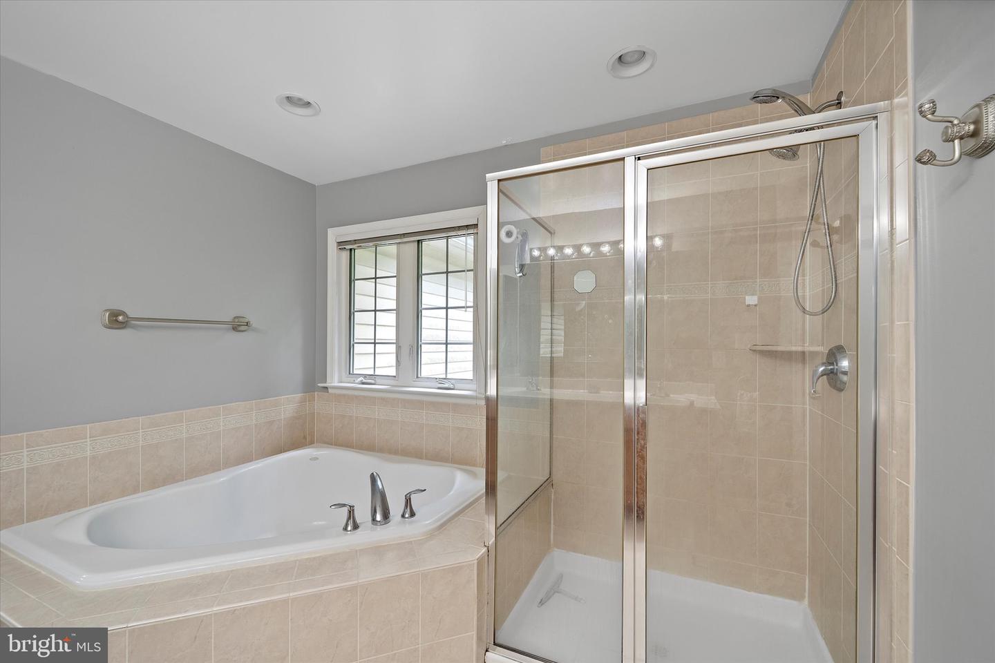 5386 Abernathy Ct