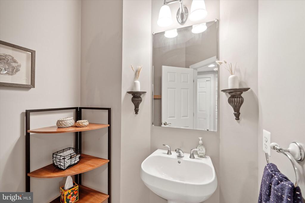 5386 Abernathy Ct