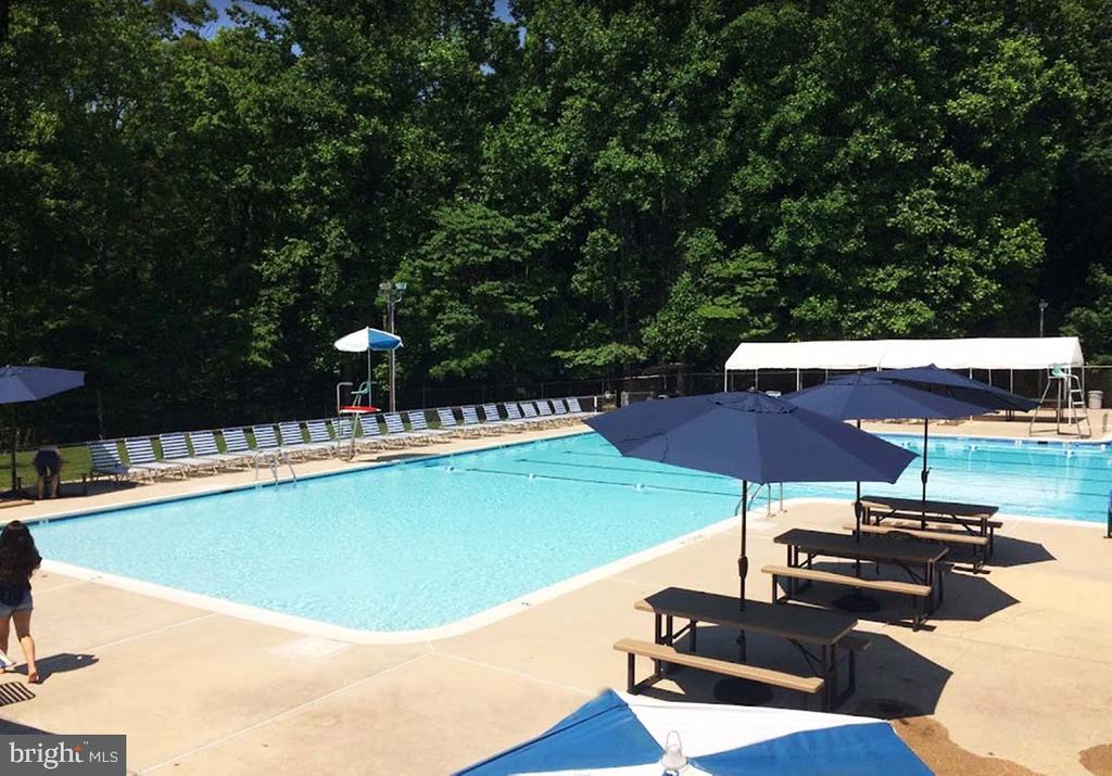 8121 TRURO COURT