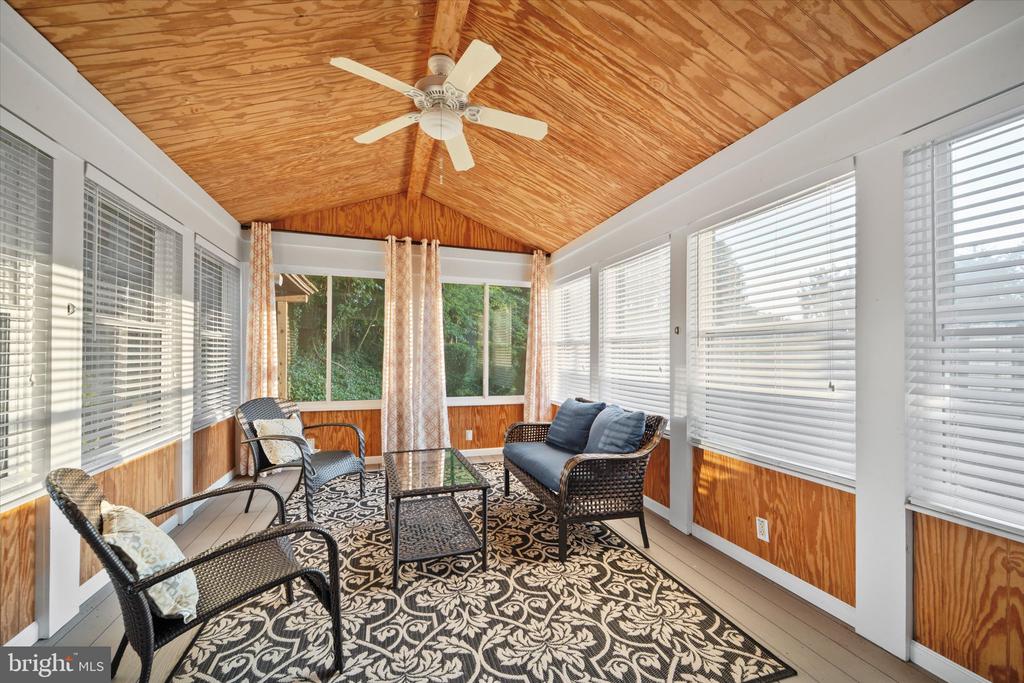 8121 TRURO COURT