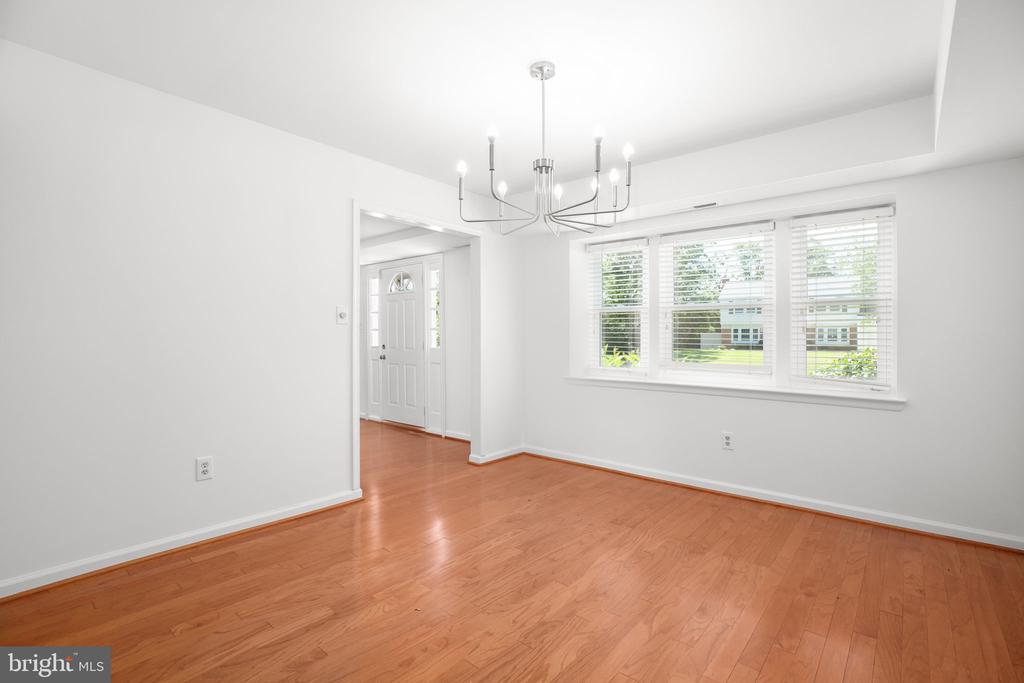 6903 SPELMAN DRIVE