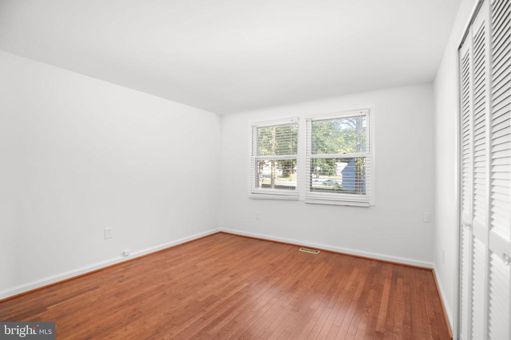 6903 SPELMAN DRIVE