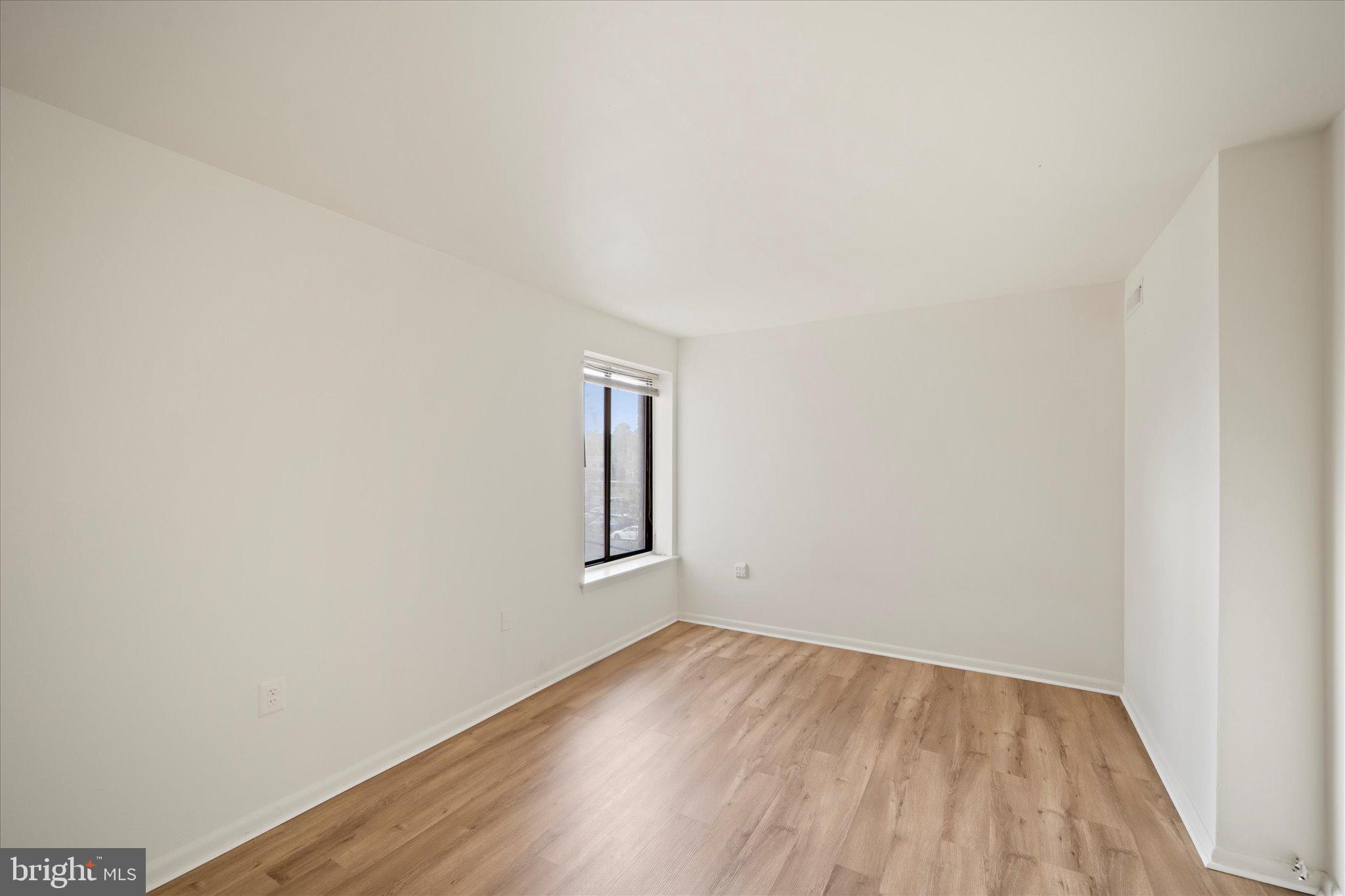 7613 LEE HIGHWAY 302