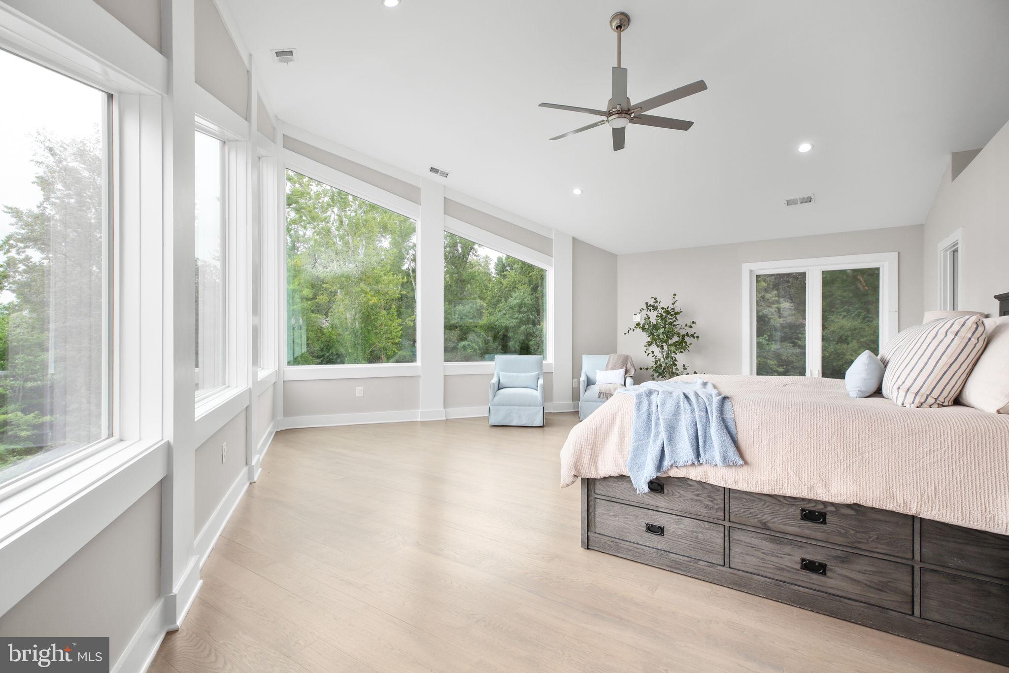 5911 MOUNT VERNON BOULEVARD