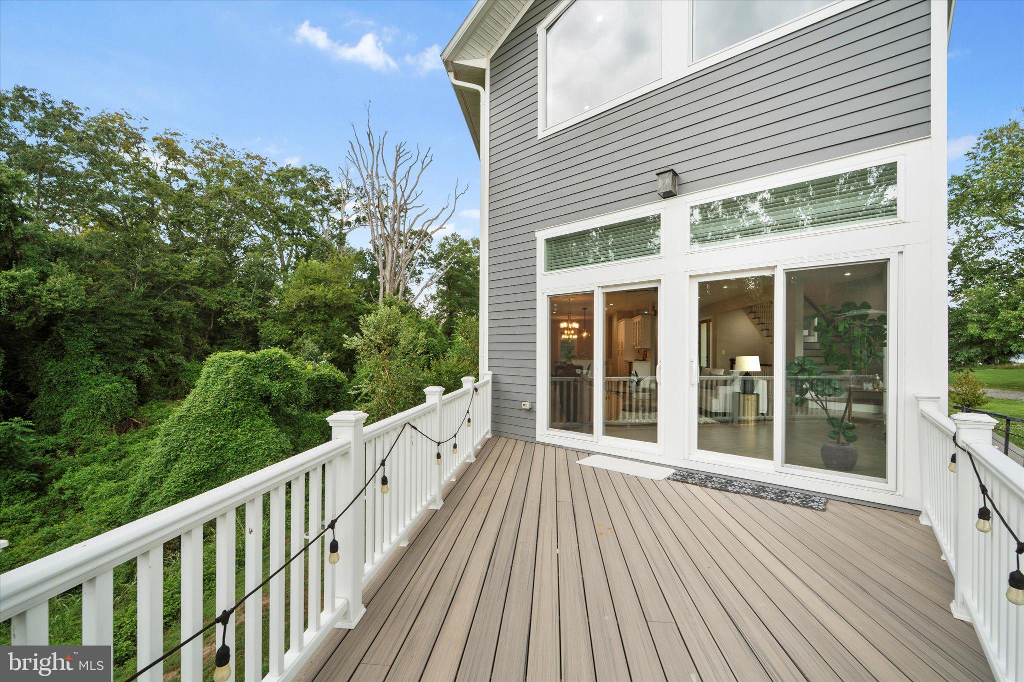 5911 MOUNT VERNON BOULEVARD