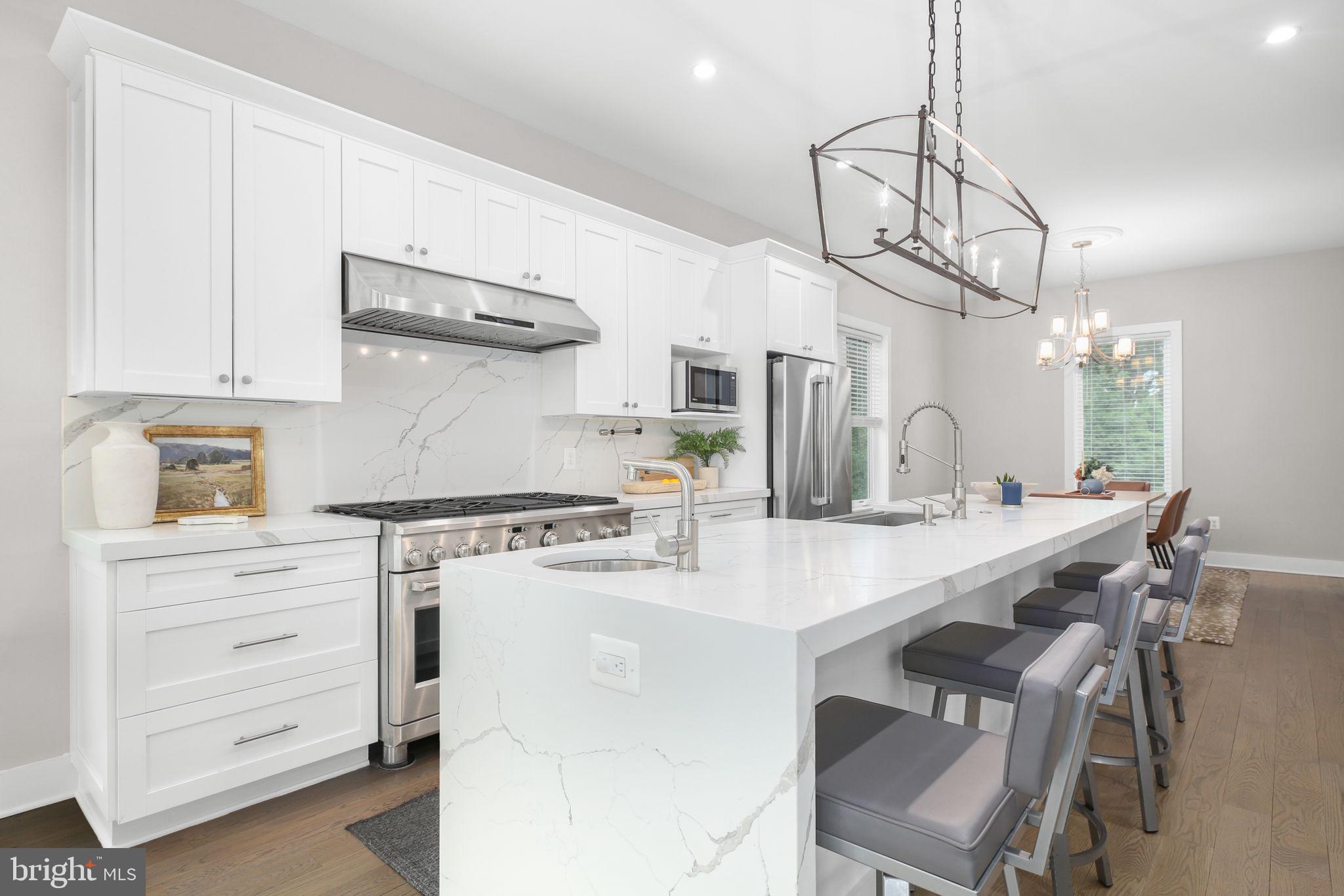 5911 MOUNT VERNON BOULEVARD