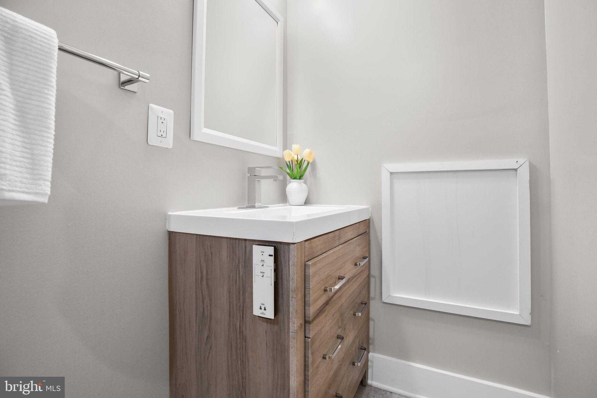 5911 MOUNT VERNON BOULEVARD