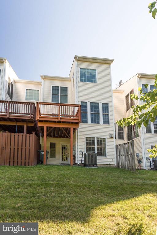 2462 TERRA COTTA CIRCLE