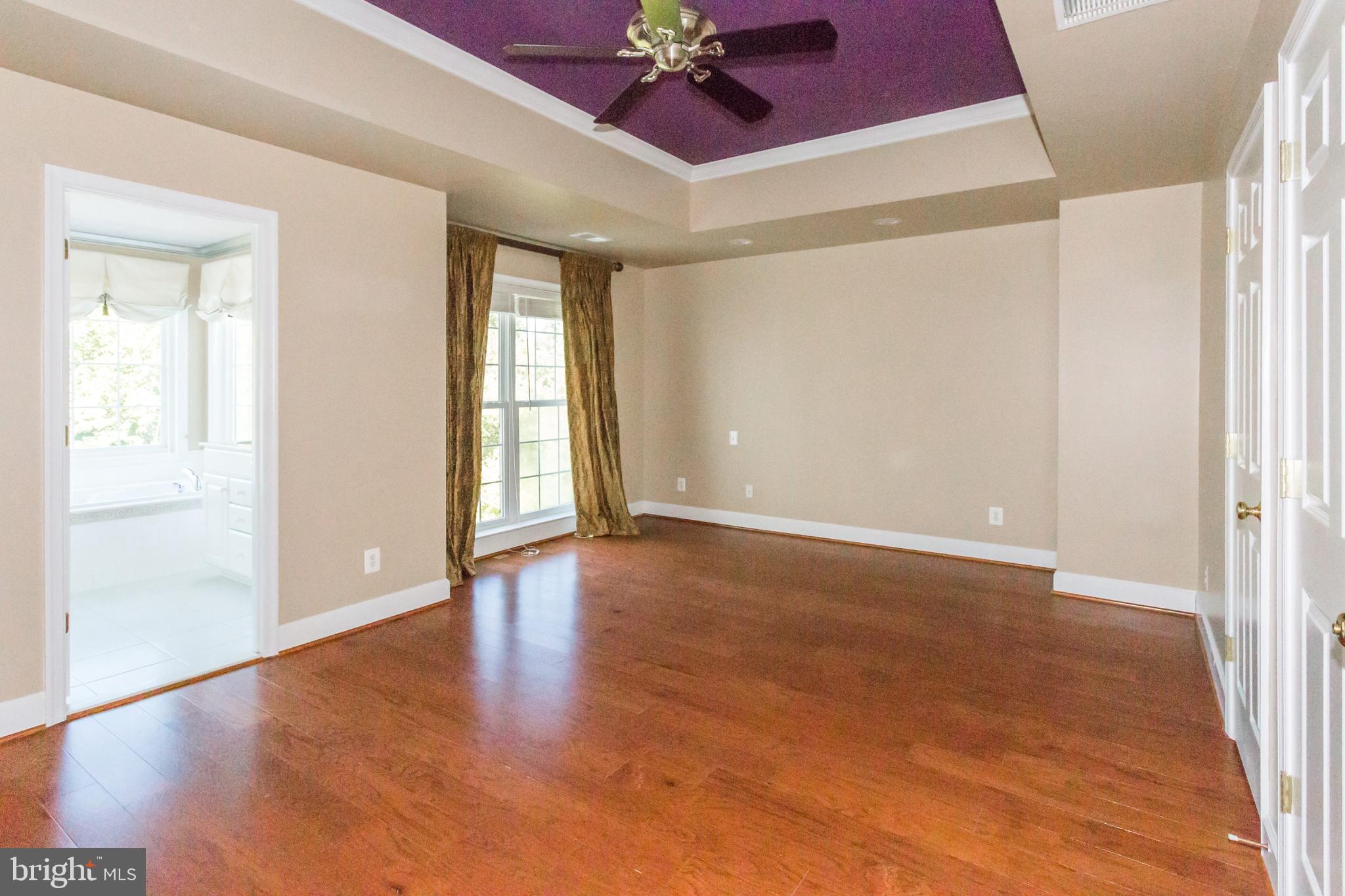 2462 TERRA COTTA CIRCLE