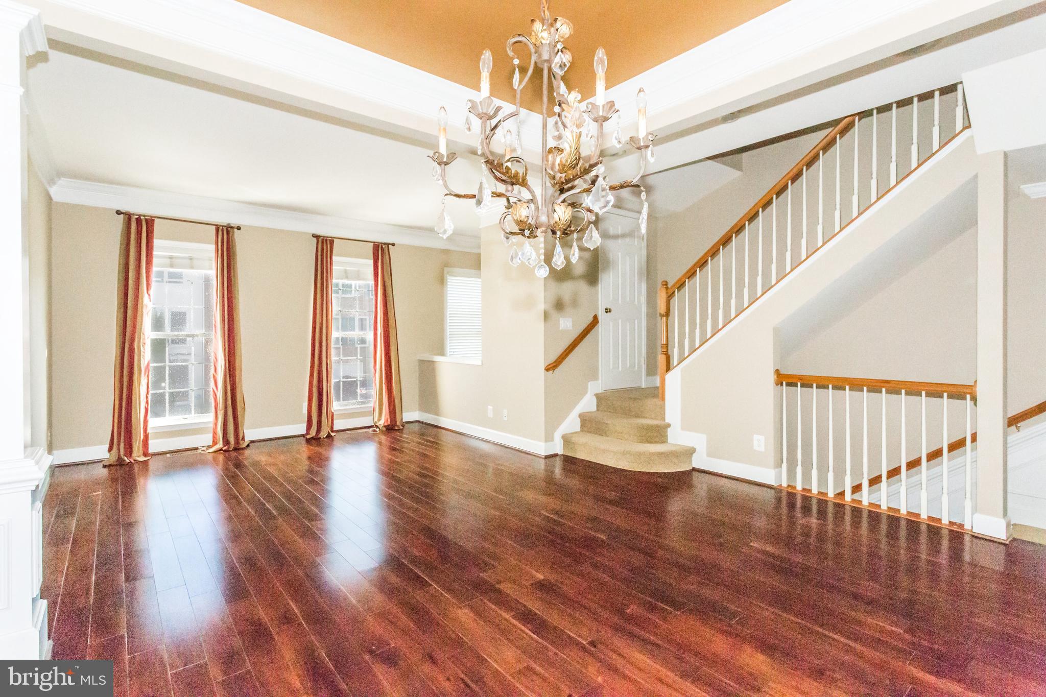 2462 TERRA COTTA CIRCLE