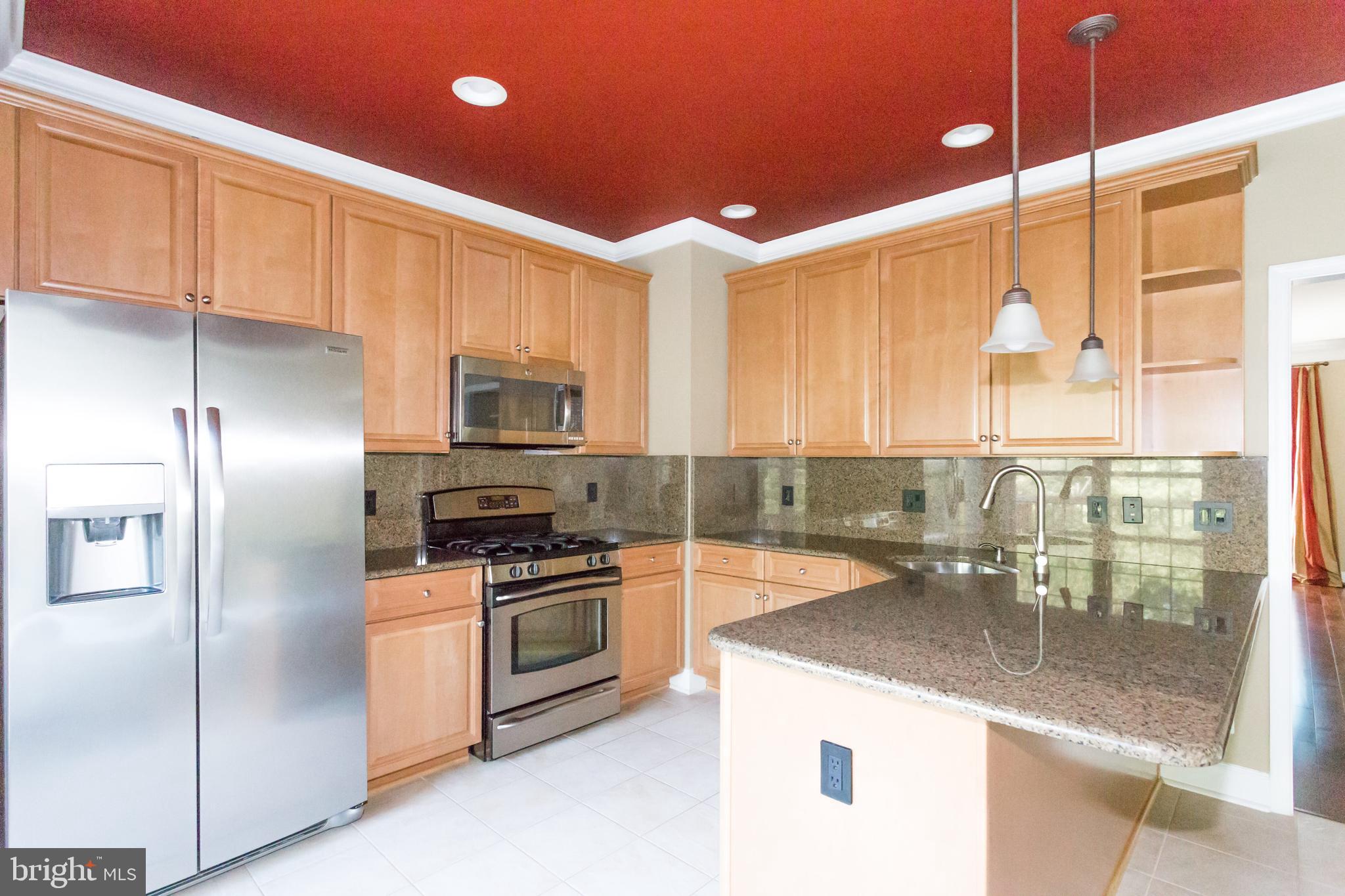 2462 TERRA COTTA CIRCLE